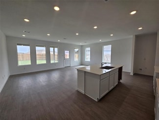 413 Robin Ct, Angleton, TX 77515