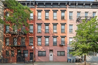 218 E 111th St, New York, NY 10029