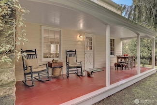 14707 Bear Creek Ln NE, Woodinville, WA 98077