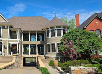 1600 Kenwood Pkwy, Minneapolis, MN 55405