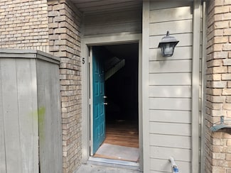 2601 Augusta Dr Unit 5, Houston, TX 77057
