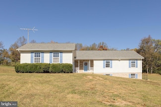 1039 Hiatt Rd, Winchester, VA 22603