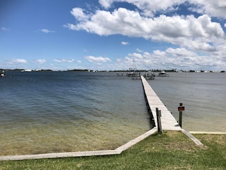 1695 U S 98 Unit 203, Mary Esther, FL 32569
