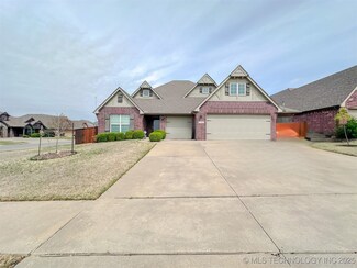 17403 E 43rd Place S, Tulsa, OK 74134