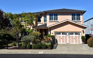 1016 Flying Fish St, Foster City, CA 94404