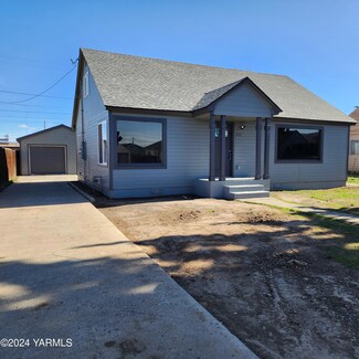 2711 S 3rd St, Union Gap, WA 98903