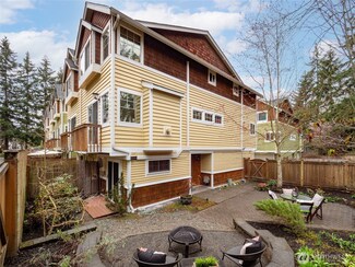 811 NW 97th St Unit B, Seattle, WA 98117