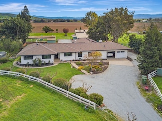 3300 Canada Rd, Gilroy, CA 95020