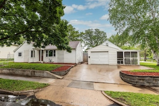 432 12th Ave SE, Rochester, MN 55904