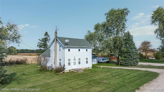 11098 Oelke Rd, Maybee, MI 48159