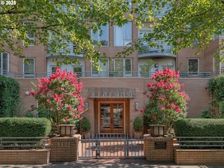 1132 SW 19th Ave Unit 609, Portland, OR 97205