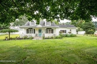 1002 Inner Dr, Schenectady, NY 12303