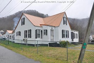 16 Ruby St, Seth, WV 25181