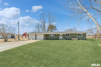 944 45th St, New Boston, IL 61272