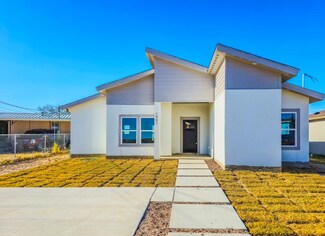 1981 Vista Bonita Dr, Eagle Pass, TX 78852