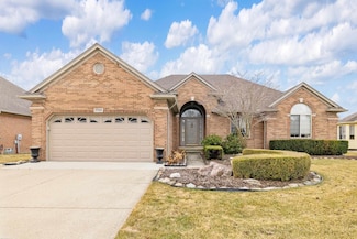 37064 Willow Creek Ln, New Baltimore, MI 48047