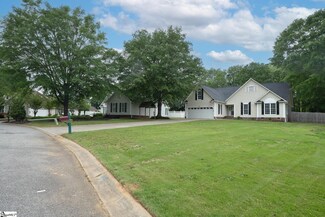 341 Golden Carriage Run, Boiling Springs, SC 29316