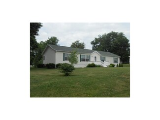 808 W Main St, Maysville, MO 64469