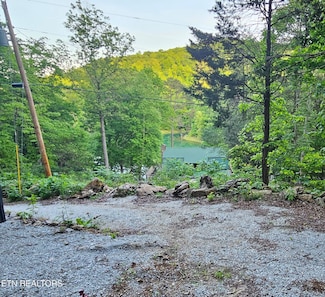 309 Marina Ln, Lafollette, TN 37766