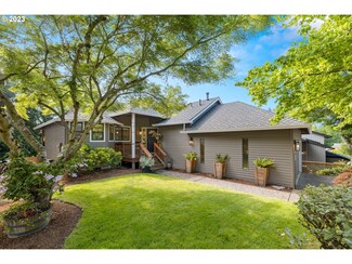 16560 SW Woodcrest Ave, Portland, OR 97224