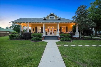 215 N 6th St, Ponchatoula, LA 70454