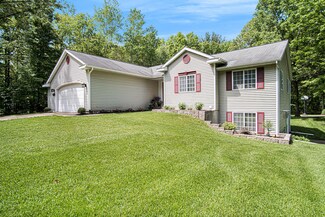 13019 120th Ave, Grand Haven, MI 49417