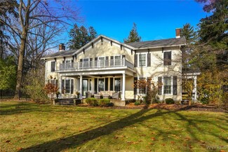 7166 Quaker Rd, Orchard Park, NY 14127