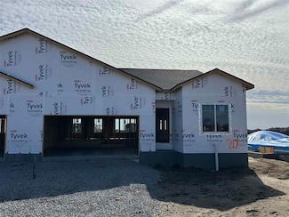947 Eisenhower Blvd, North Liberty, IA 52317