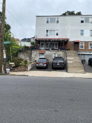 120 Livingston Ave, Yonkers, NY 10705
