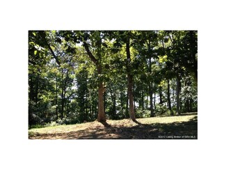 4795 E Mann Rd, Pekin, IN 47165