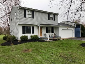 215 Susan Dr, Jefferson, OH 44047