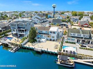 15 W Ohio Ave, Long Beach Township, NJ 08008