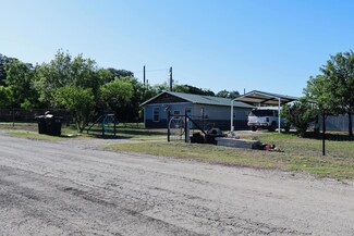 801 E 9th St, Brady, TX 76825