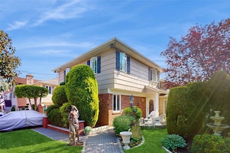 52-04 Redfield St, Flushing, NY 11362