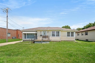 1623 E 33rd St, Des Moines, IA 50317