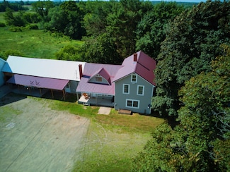394 Main Rd, Bradford, ME 04410