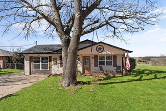 705 Broadway St, Whitesboro, TX 76273