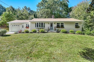 448 Quinapoxet St, Jefferson, MA 01522