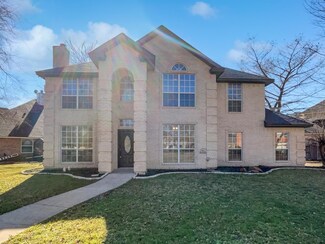 2741 Montreal Dr, Hurst, TX 76054