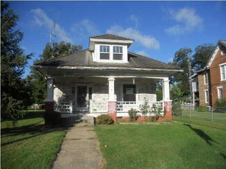 620 Main St, Grandview, IN 47615