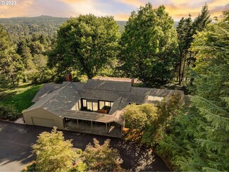 3030 SW 55th Dr, Portland, OR 97221