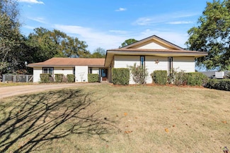 207 Summer Hill Place, Warner Robins, GA 31088