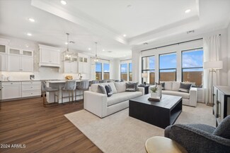 504 E Aurora Dr, San Tan Valley, AZ 85140