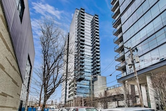 860 W Blackhawk St Unit 2104, Chicago, IL 60642