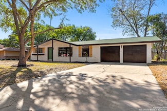 5625 Galewind Dr, San Antonio, TX 78239