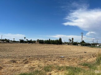 0 Mountain View Rd, Lamont, CA 93241
