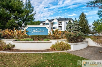 1312 Waterford Dr, Edison, NJ 08817