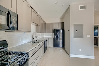 3523 Gonzalez St Unit 210, Austin, TX 78702