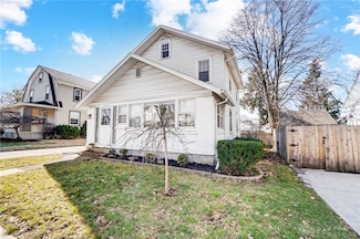 1042 E Maple Ave, Miamisburg, OH 45342