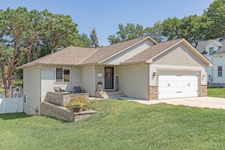 305 2nd St S, Buffalo, MN 55313